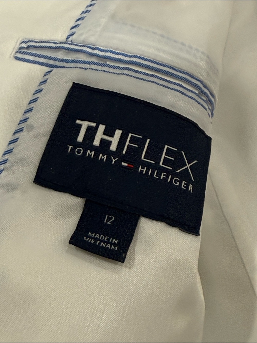 Tommy Hilfiger White Two-Button Cotton Blazer - Picture 6 of 11